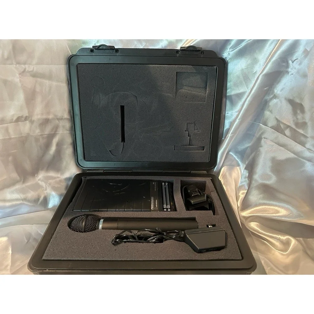 Audio-Technica ProFormance T68 Wireless Mic & R60 Receiver & accessories Working